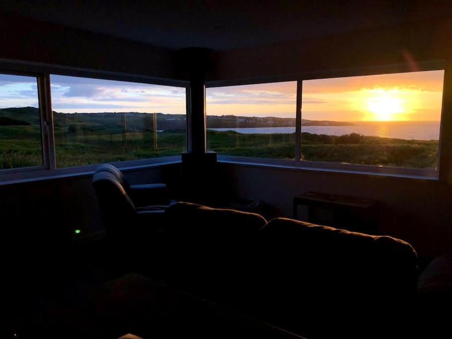 Coastal Bungalow, Sleeps 5 And Ideal For Walkers Amlwch Extérieur photo