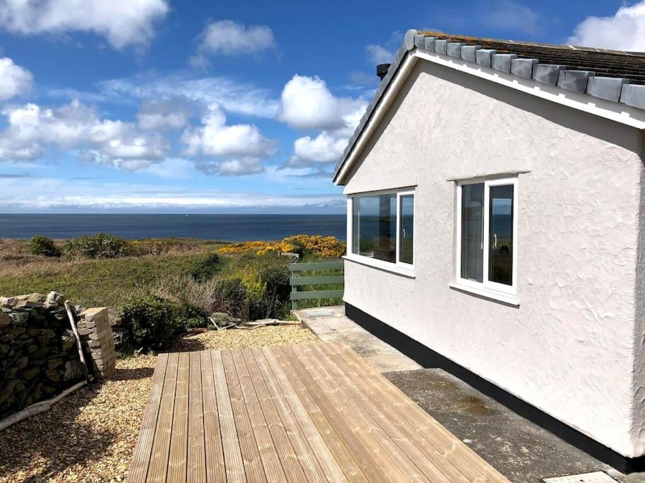 Coastal Bungalow, Sleeps 5 And Ideal For Walkers Amlwch Extérieur photo